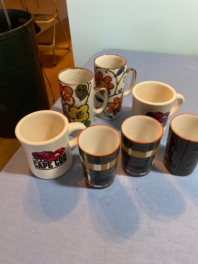 Assorted Vintage ceramic mugs, bowls with lids, and skewers - image 3 of 4