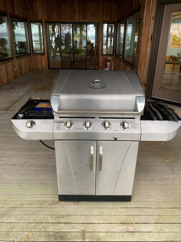 Commercial Char-Broil Gas Grill with Accessories - image 1 of 6