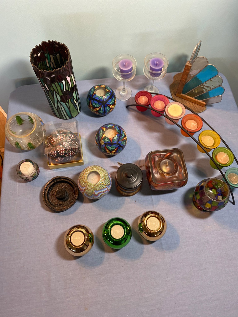 Assorted decorative glass and candle holders - image 1 of 4