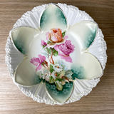 Antique R.S. Prussia Roses and Daisies Berry Bowl Set - thumbnail 4 of 10