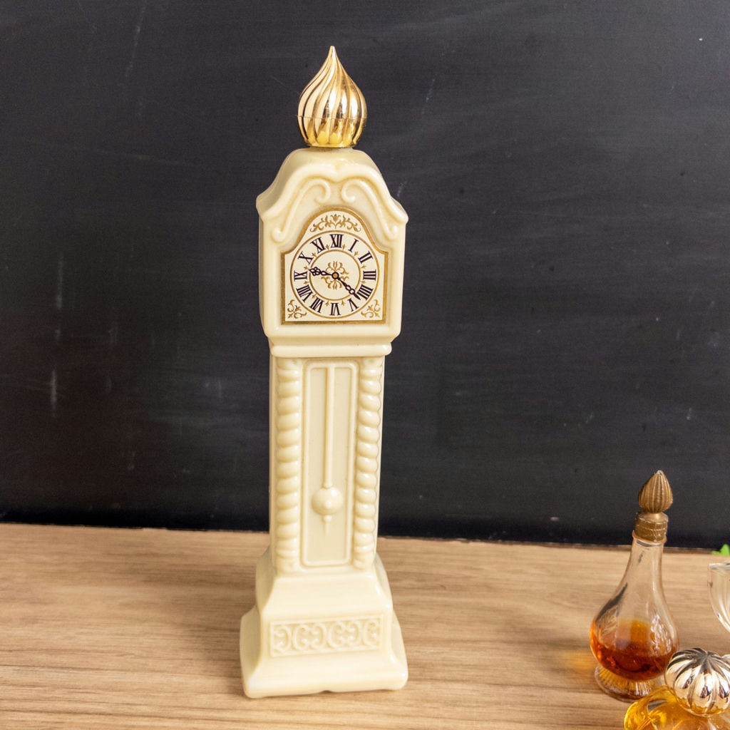 Vintage and Antique Perfume Bottles + Rouge - image 5 of 17