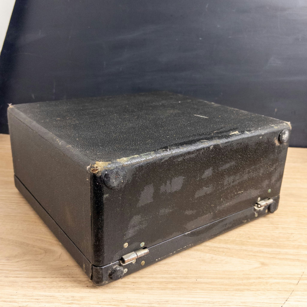 1930s Royal Model P Portable Typewriter - image 9 of 11