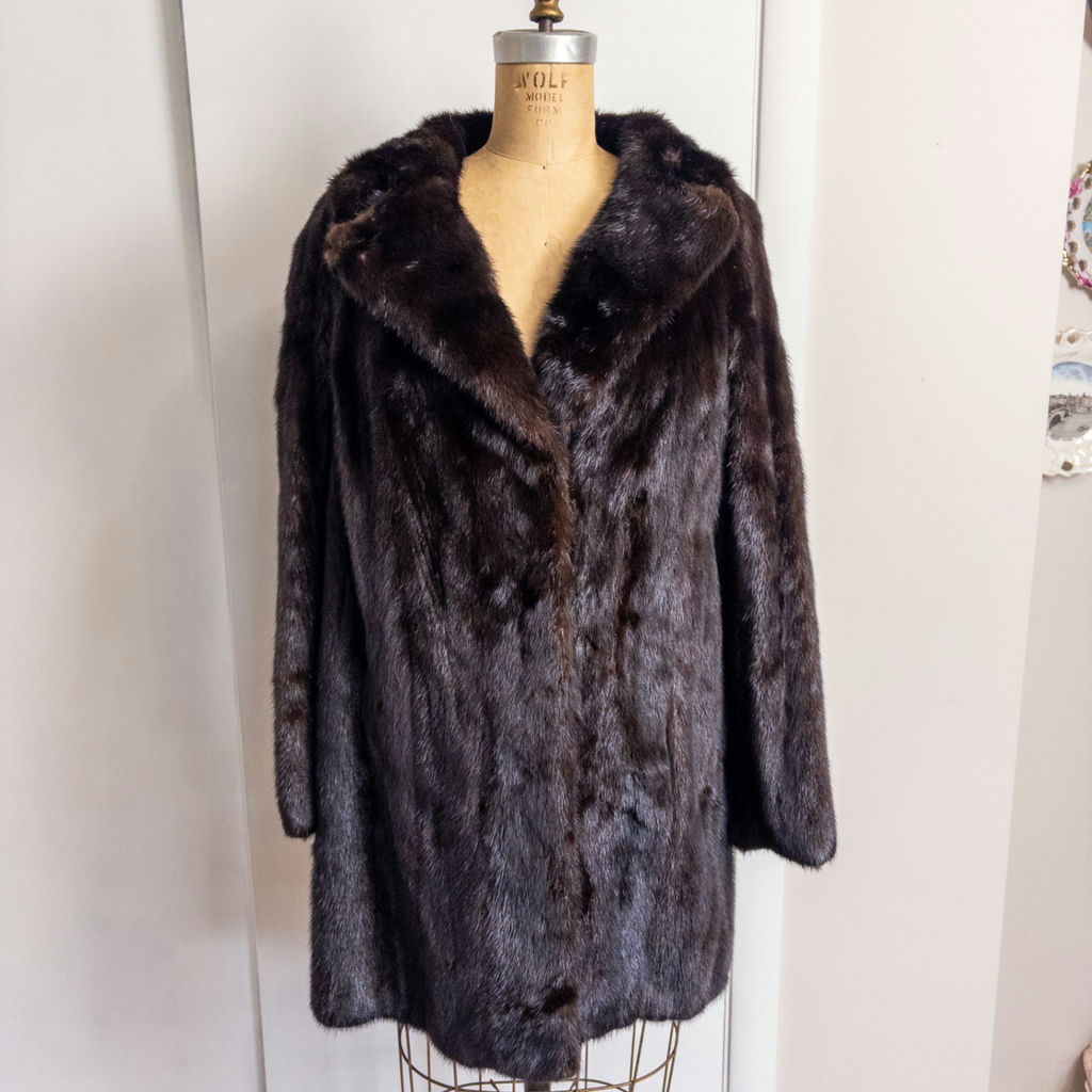 Vintage Gartenhaus Mahogany Mink Coat - image 1 of 20