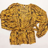 Women's Clothing Size L - thumbnail 2 of 20