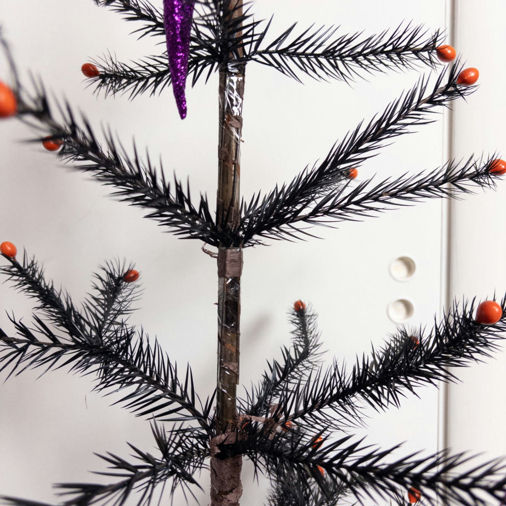 Halloween "Feather" Tree - image 4 of 13