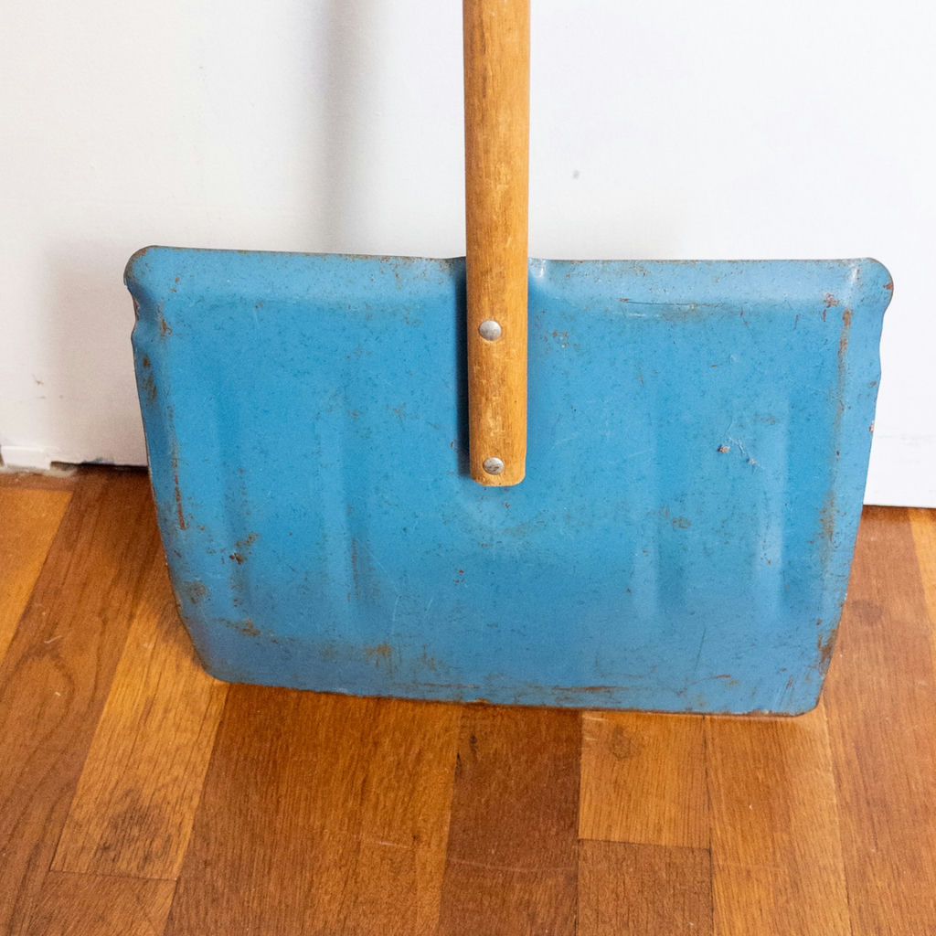 Small Snow Shovel Trio - image 4 of 10