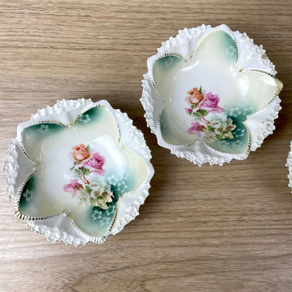 Antique R.S. Prussia Roses and Daisies Berry Bowl Set - image 5 of 10
