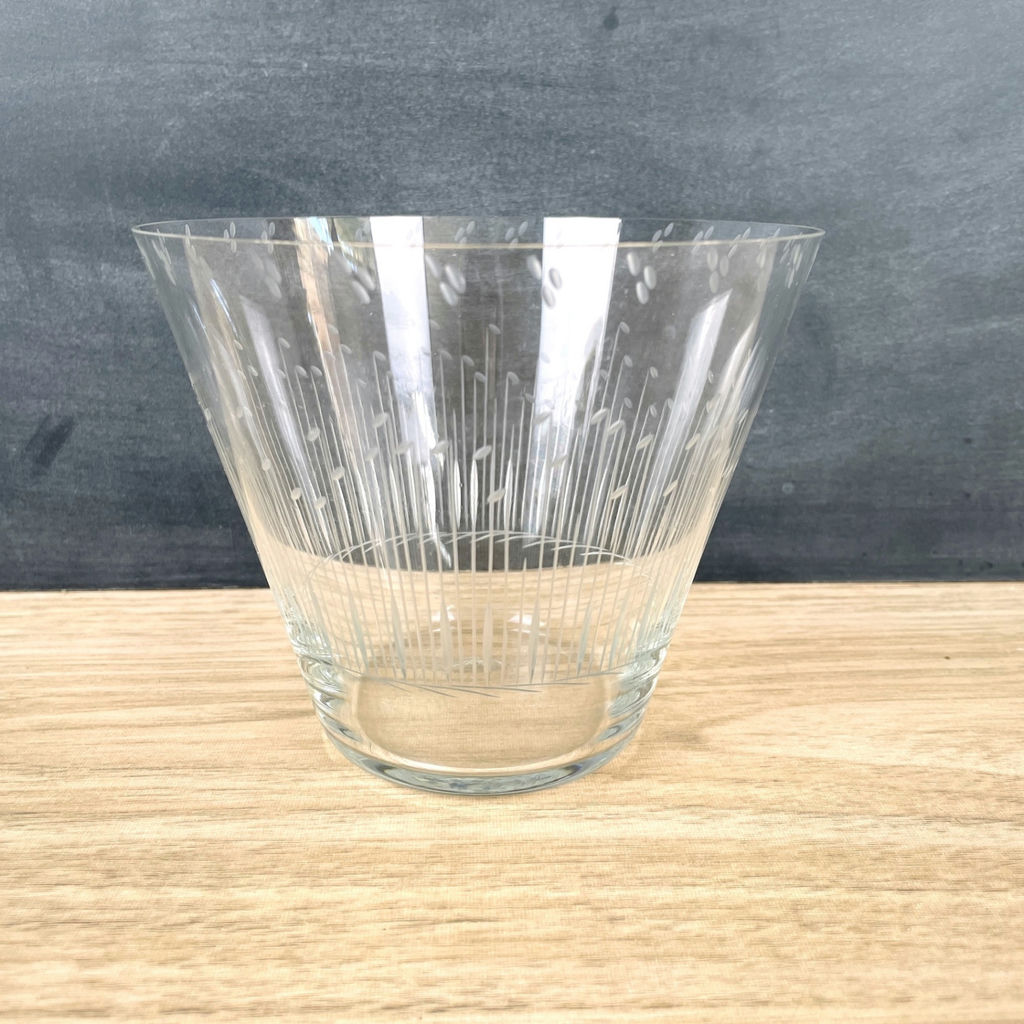 Finnish Glass and Scandinavian Design Book - image 2 of 16