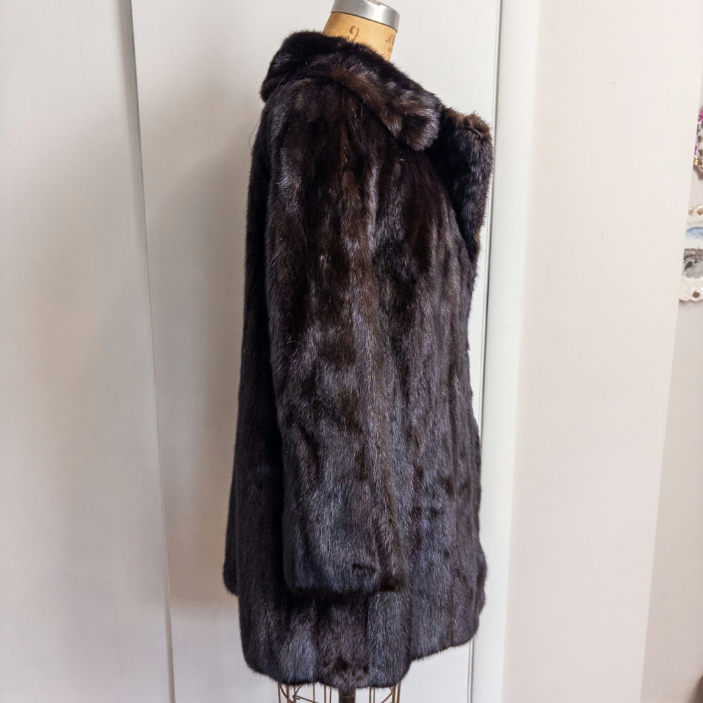 Vintage Gartenhaus Mahogany Mink Coat - image 3 of 20