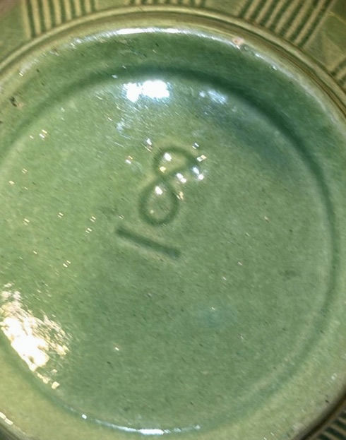 Vintage Green Mixing Bowls, Glass Bowls, and Shakers - image 8 of 9