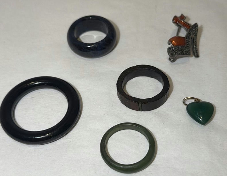 Assorted Jewelry Lot Including Necklaces, Bracelets, Earrings, and Rings - image 6 of 7