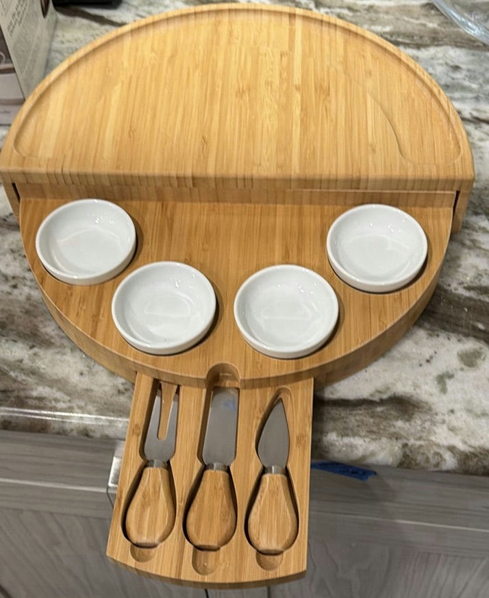 Assorted Serving Dishes, Bowls, and Decorative Kitchenware - image 7 of 8