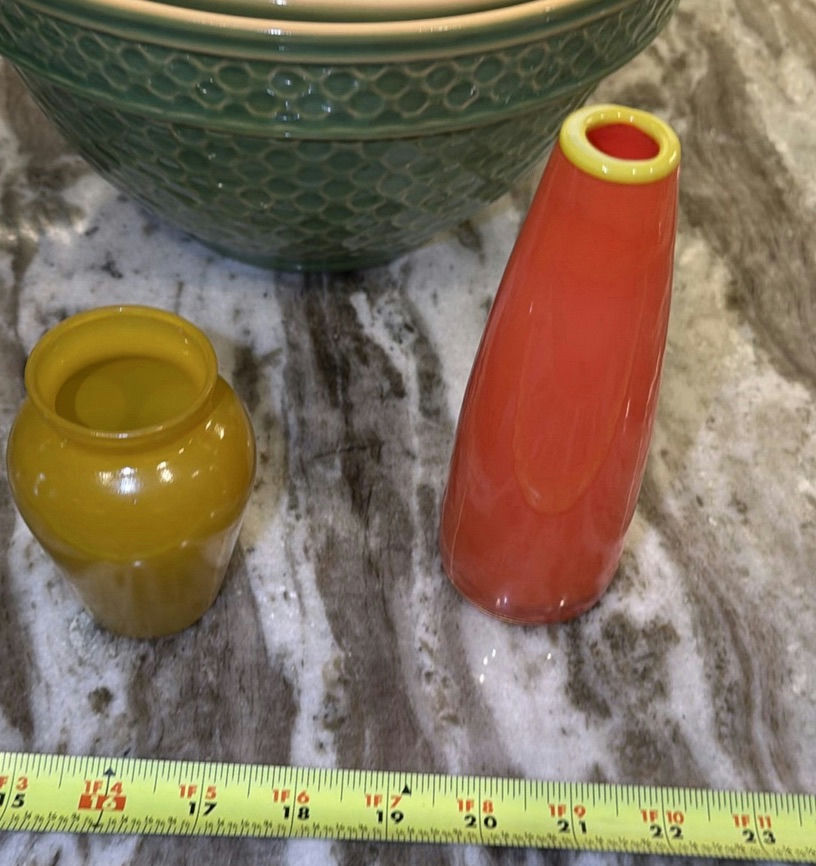 Three Ceramic Bowls and Three Small Vases - image 8 of 8