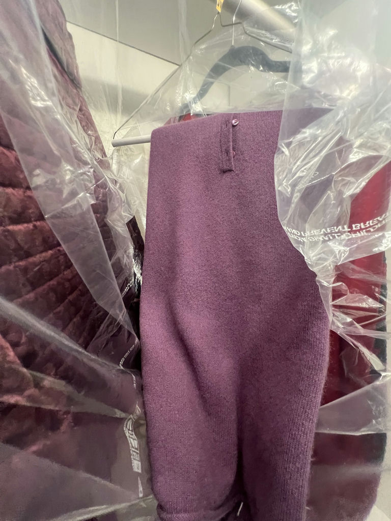 Women's Jackets and Sweater Garments - image 4 of 6