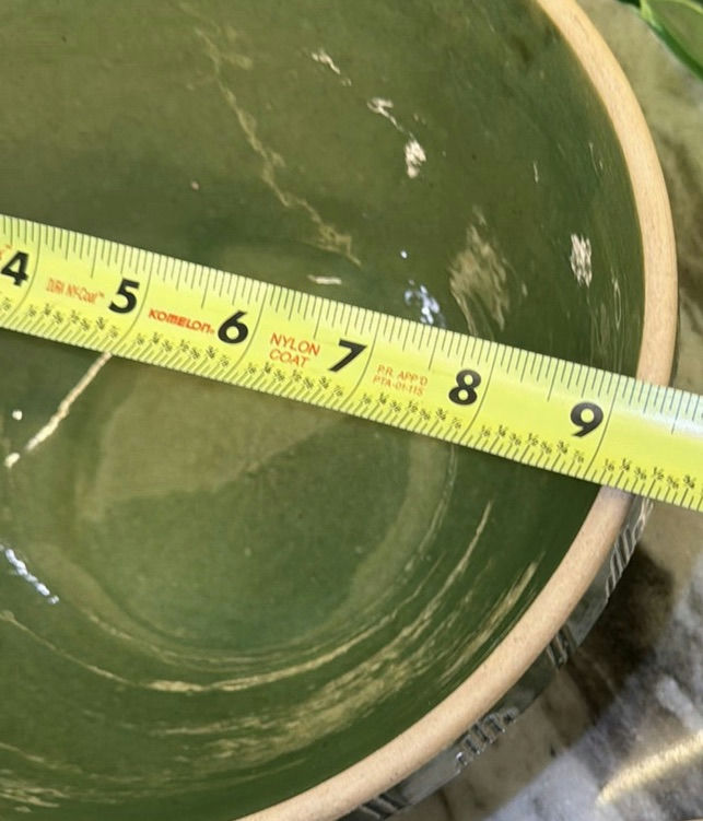 Vintage Green Mixing Bowls, Glass Bowls, and Shakers - image 5 of 9