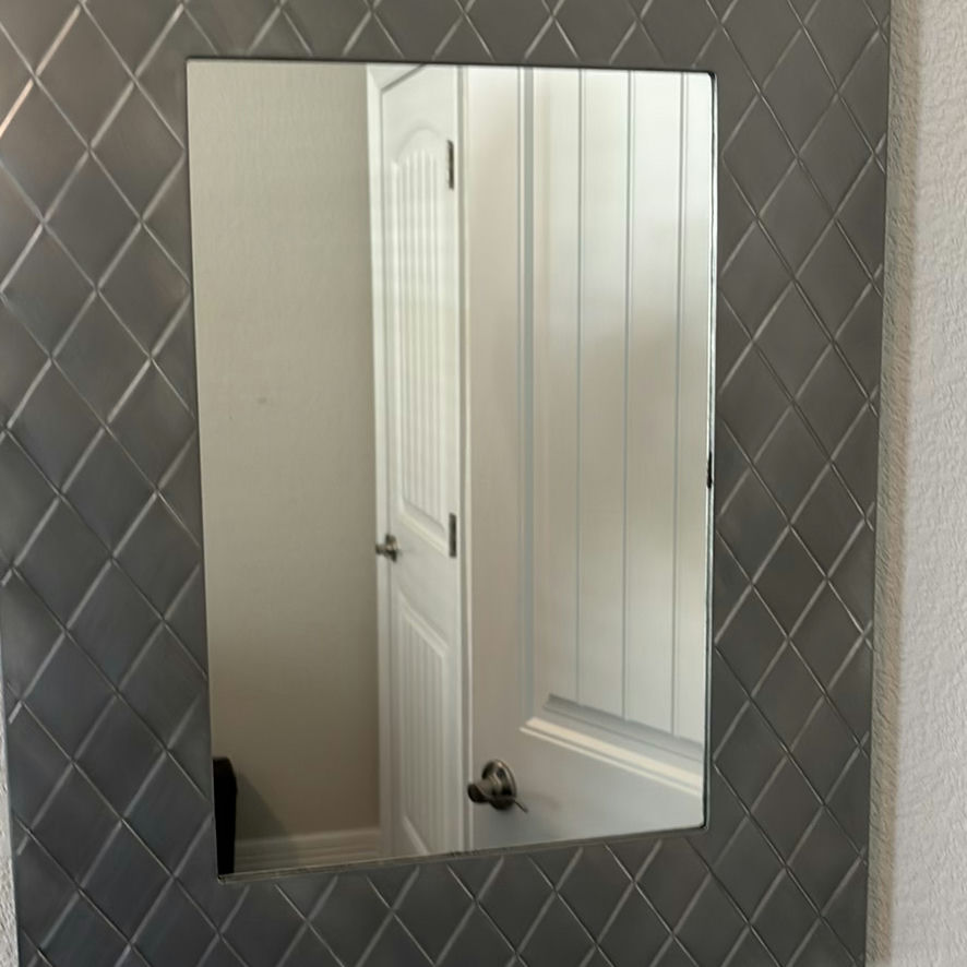 Framed Artwork and Decorative Wall Mirror - image 4 of 4