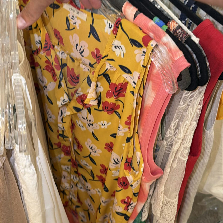Women's Assorted Clothing Lot - image 5 of 9