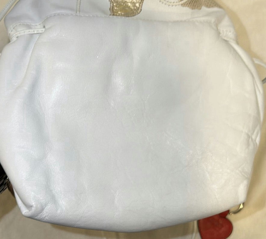 Carlos Falchi White and Gold Handbag with Red Heart Keychain - image 6 of 6