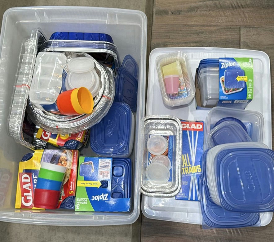 Food Storage Containers, Aluminum Pans, and Disposable Kitchen Supplies - image 1 of 5