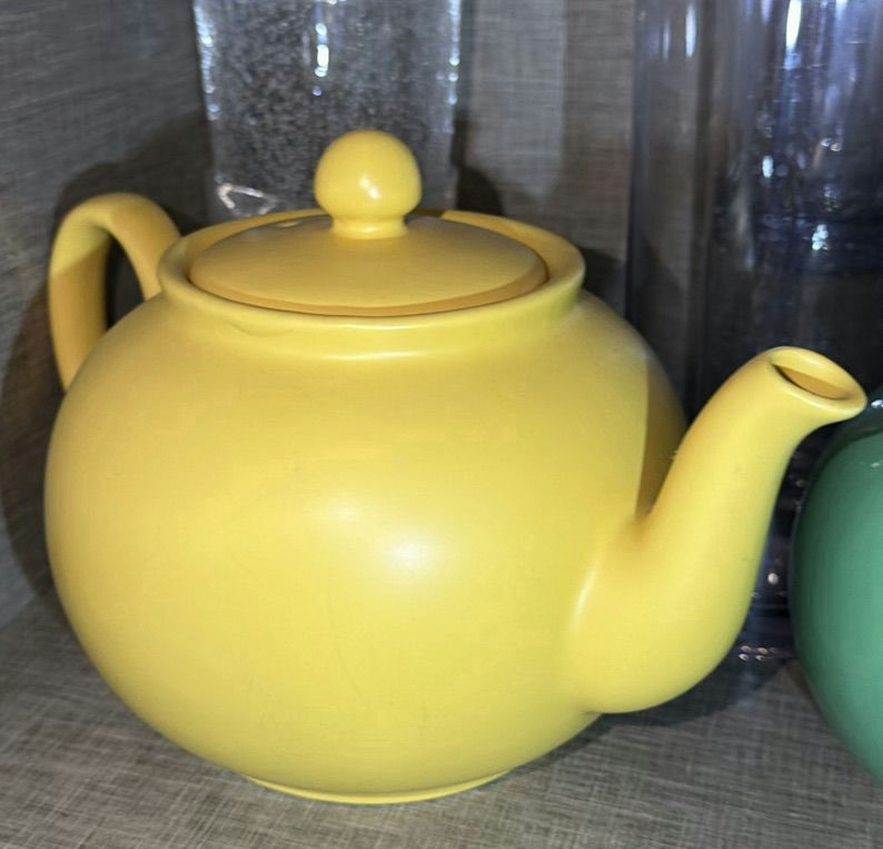 Tea Pots, Mugs, and Drinking Glasses Set - image 6 of 9