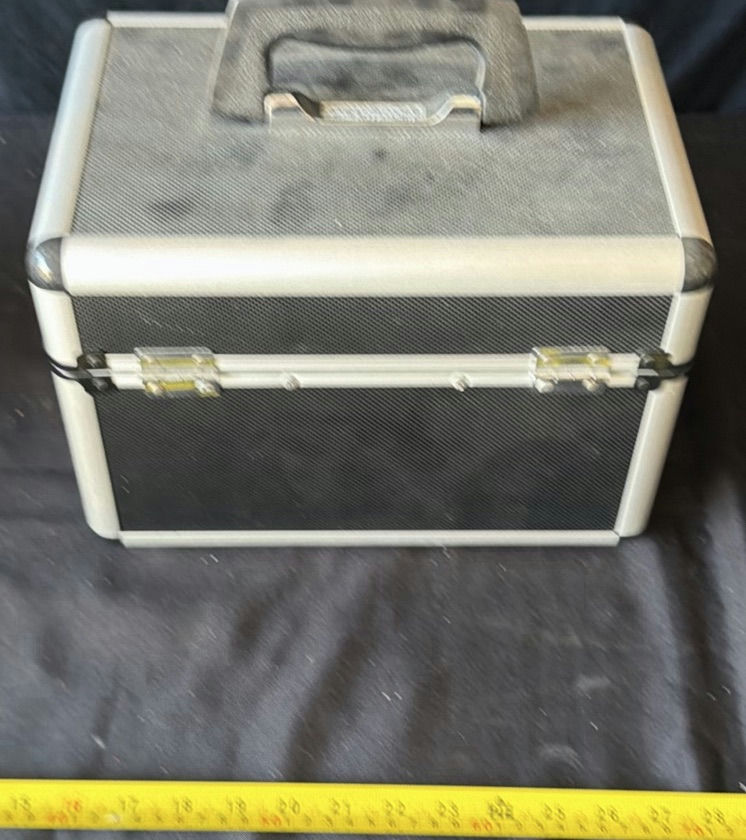 MEHAZ Locking Cosmetic Storage Case - image 5 of 5
