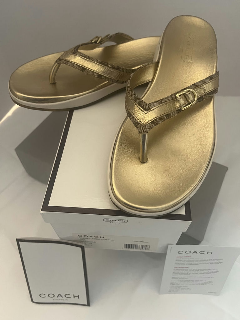 Coach Lyndsey Gold Thong Sandals Size 10 - image 5 of 5