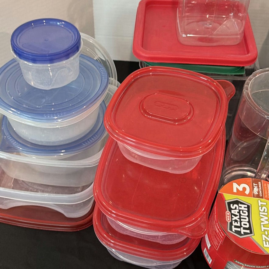 Plastic Food Storage Containers, Pitchers, and Canisters - image 4 of 6
