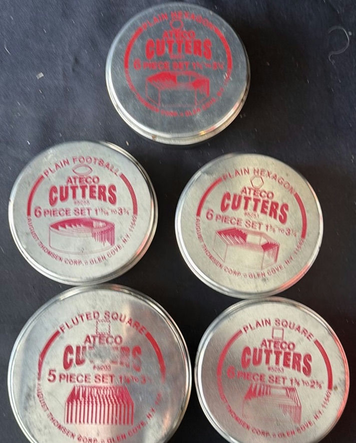 KRUPS Signet Kitchen Scale and Assorted Metal Cutter Sets - image 3 of 6