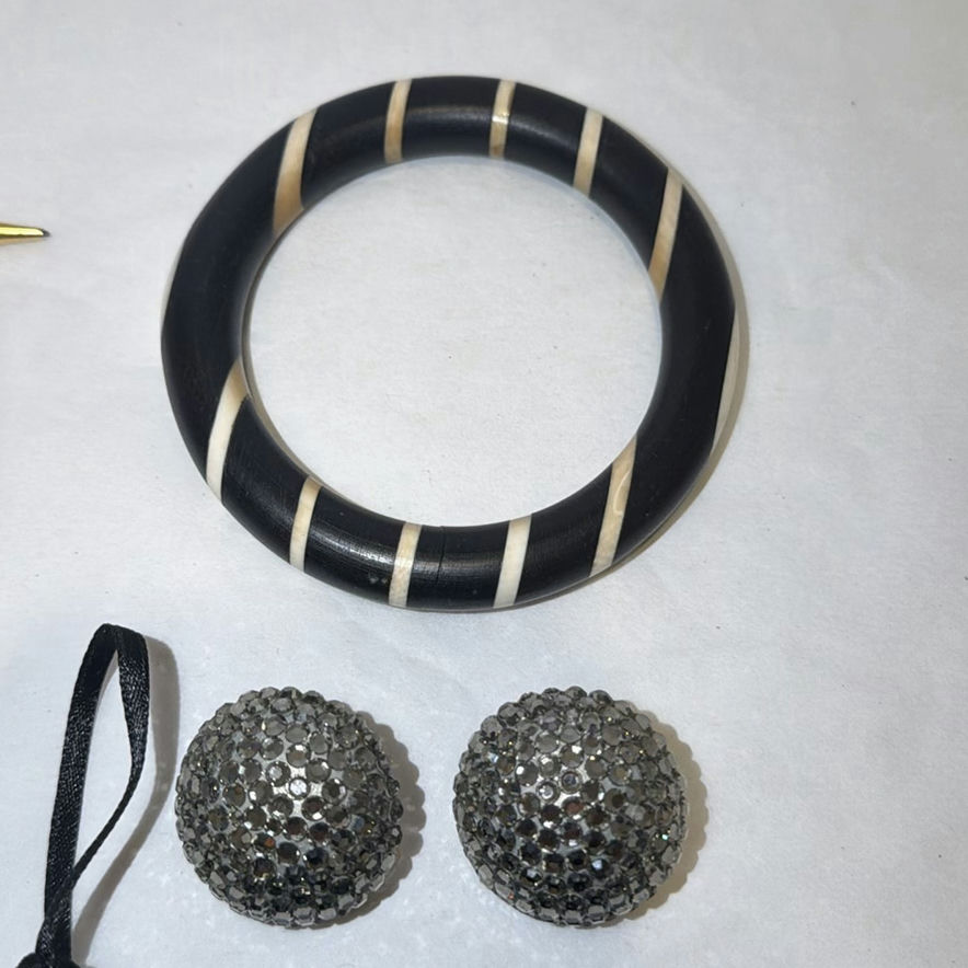 Sean Hill Bracelet and Assorted Costume Jewelry Accessories - image 5 of 7