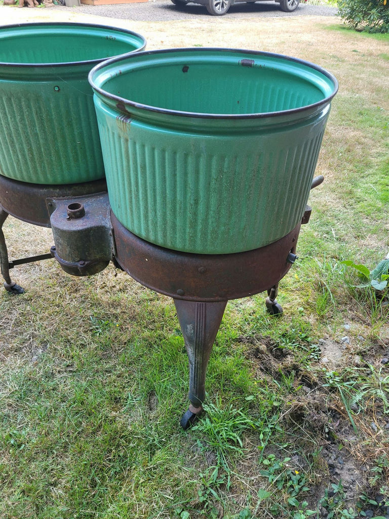 Old Dexter Double Wash Tub - image 10 of 10