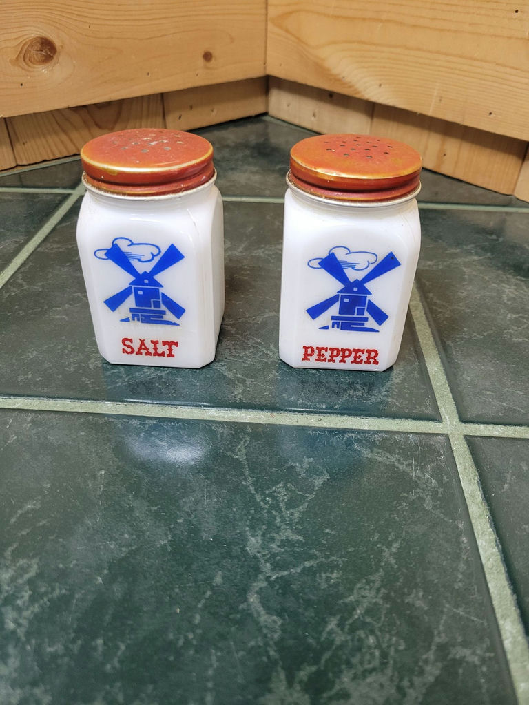 Vintage Salt & Pepper - image 2 of 7