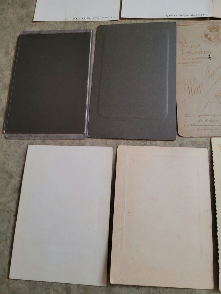 Ephemera Lot 5 - image 7 of 8