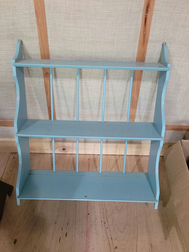 Solid Shelves - image 1 of 8