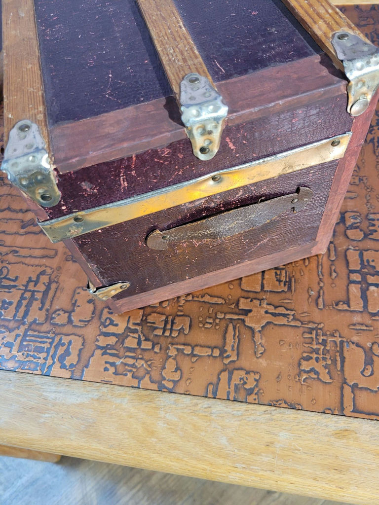 Salesman Samples. - image 6 of 11