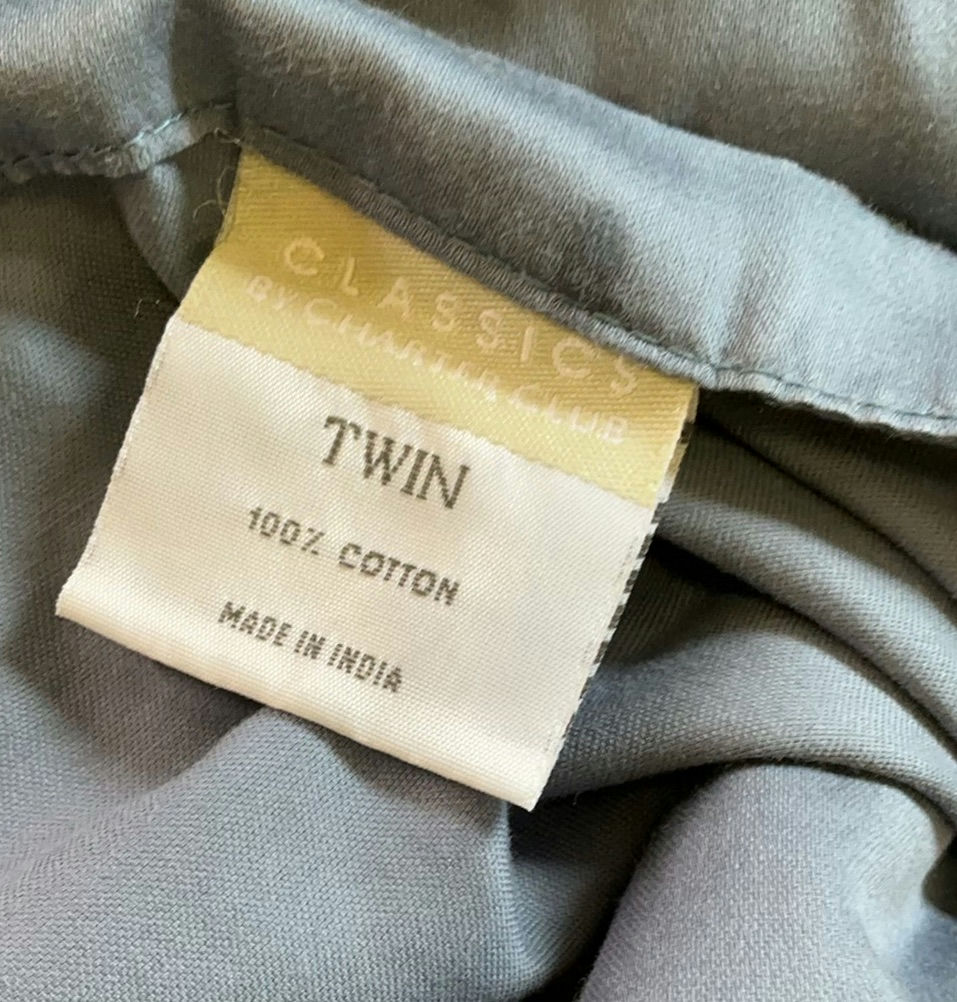 Four Sets Of Twin Sheets - image 3 of 3