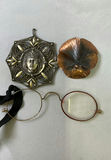 Assorted Vintage Decorative and Collectible Items - thumbnail 7 of 7