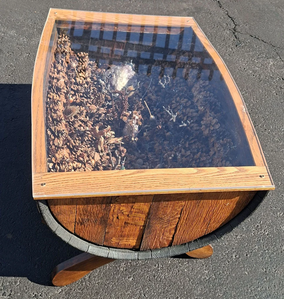 Unique Barrel Wood and Acrylic Display Coffee Table, Super Cool Piece! - image 5 of 6