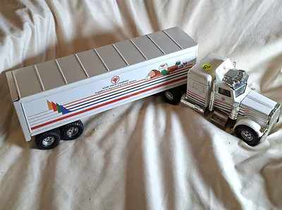 VINTAGE ERTL Nash Finch Company Toy Semi Truck and Trailer, METAL - Image 1 of 11