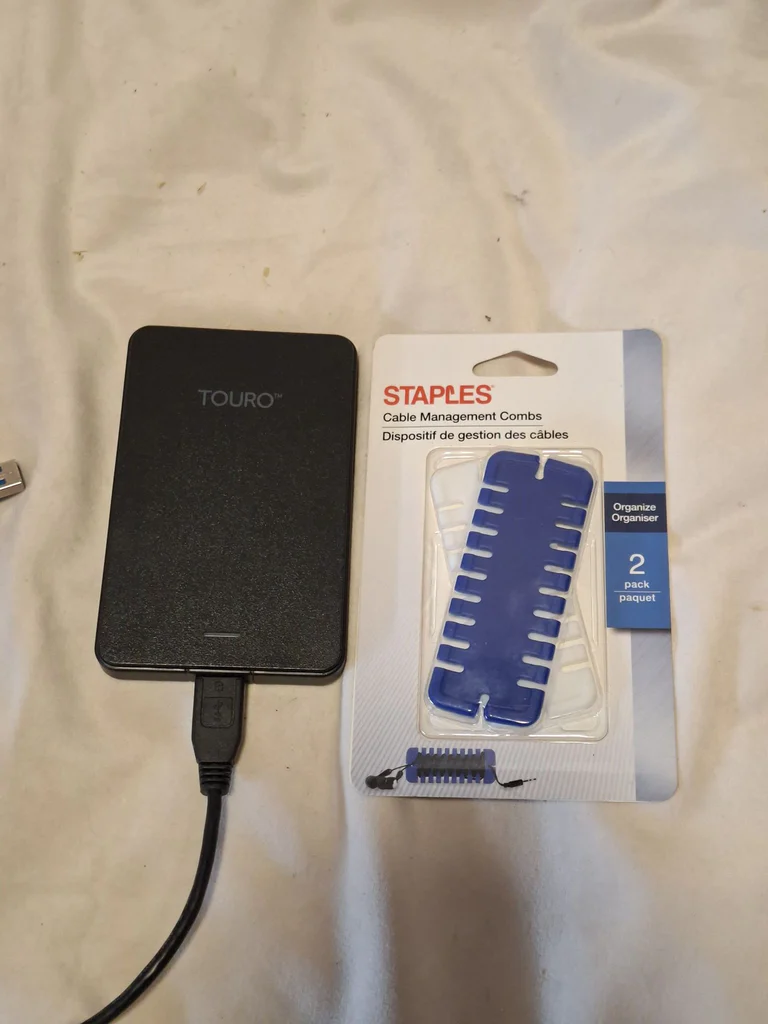 HGST Touro Mobile MX3 500GB External Hard Drive and Staples Cable Management Combs - image 1 of 3