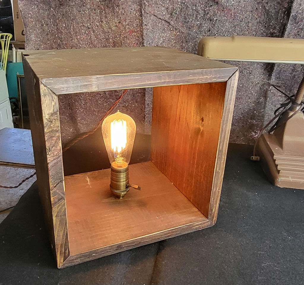 Lot of 4 Lamps w/1 Edison Style Bulb - image 2 of 8