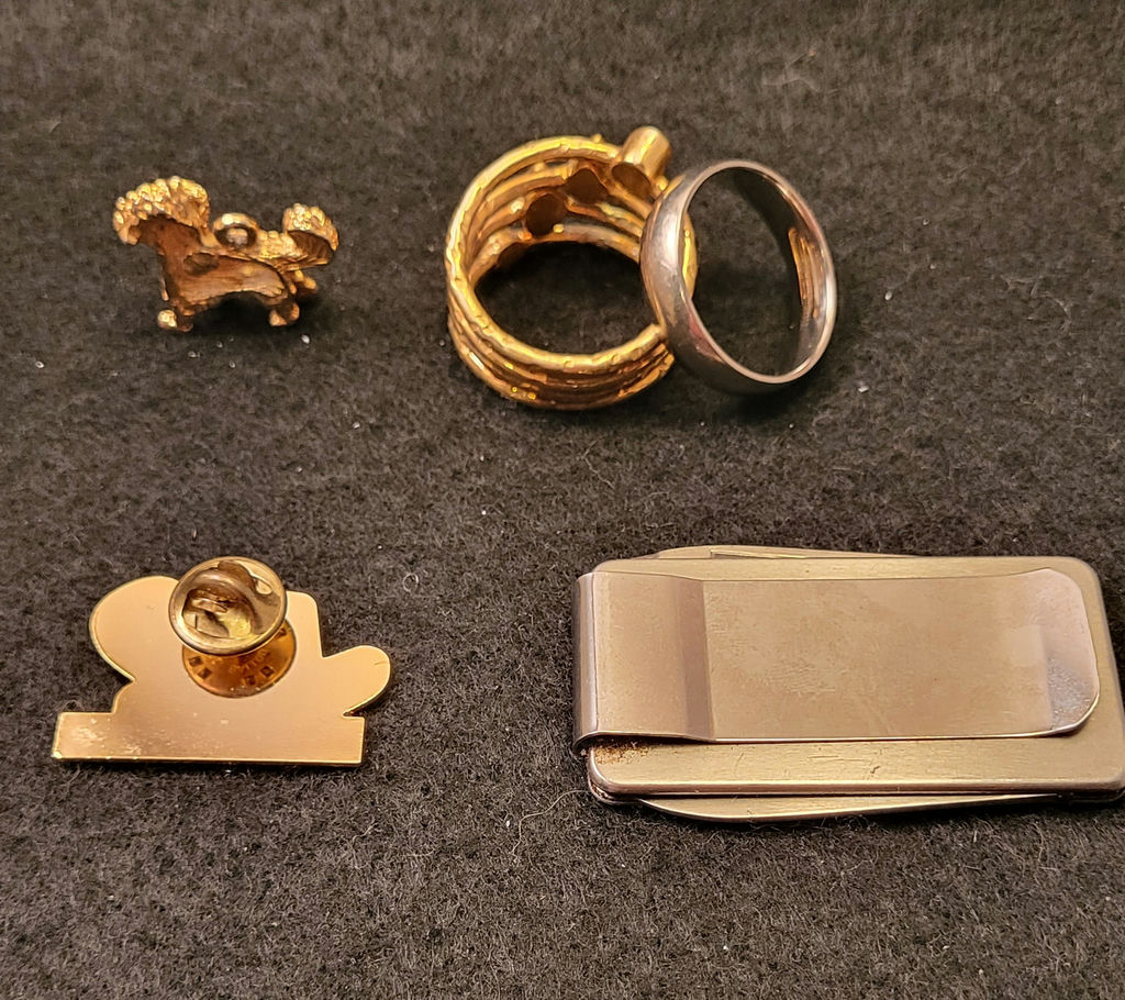 Lot of 5 Jewlery Pieces - image 2 of 2