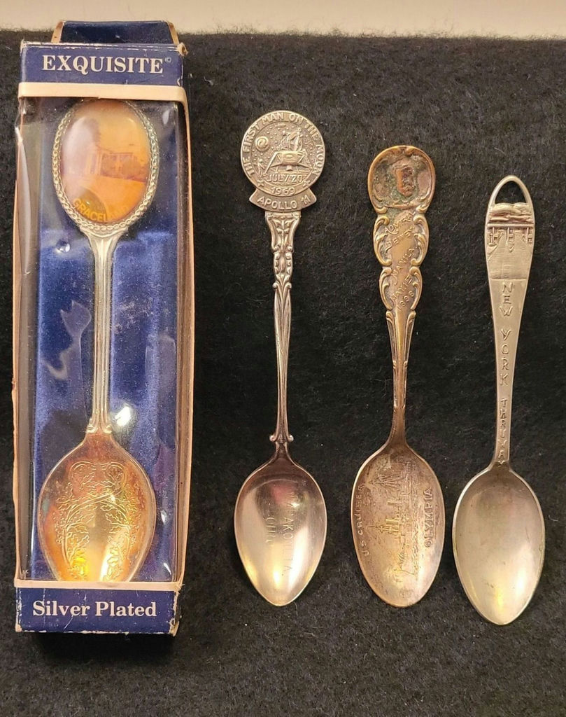 Vintage Souvenir Mini Spoons - image 1 of 3