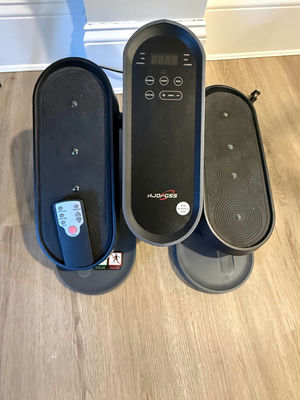 Vibration fitness platform with remote  - Image 1 of 1