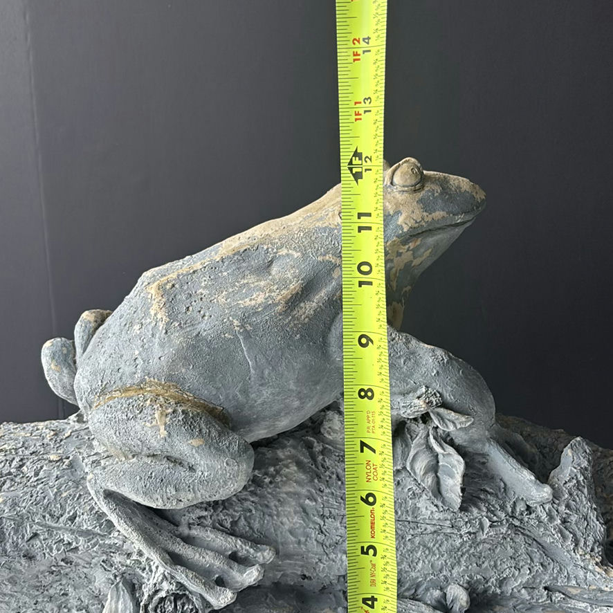 Frog Garden Statue on Log Base - image 3 of 4