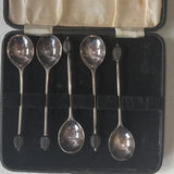 Vintage EPNS Silver-Plated Spoon Set in Case - thumbnail 2 of 5