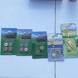 Golf bag with clubs and assorted accessories - thumbnail 3 of 12