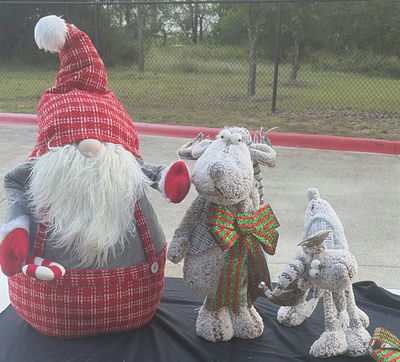 Santa Claus and Reindeer Christmas Figurines - Image 1 of 4
