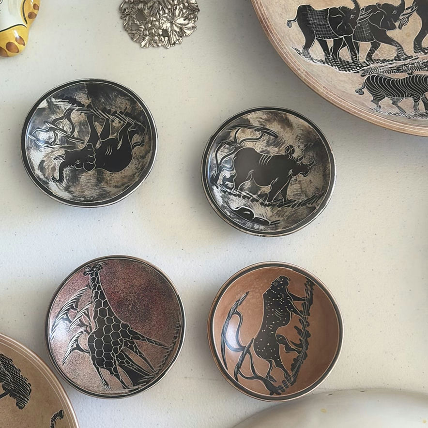 Assorted decorative ceramics, glassware, and wooden containers - image 13 of 19
