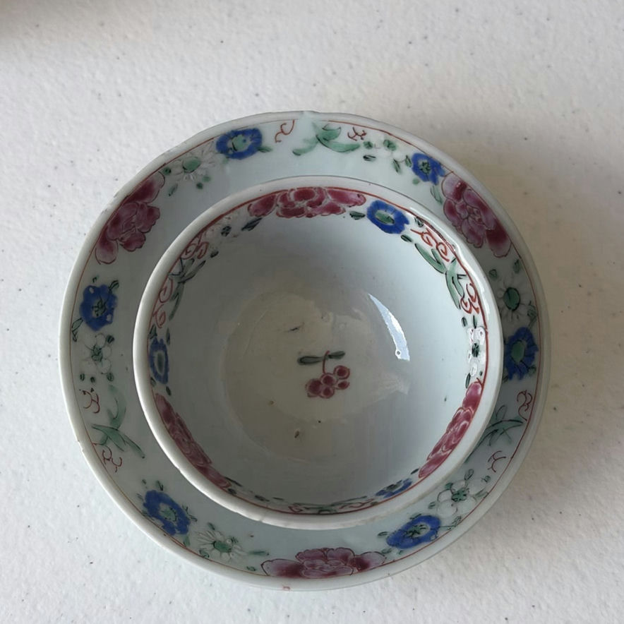 Assorted Ceramic Figurines and Vases - image 10 of 10