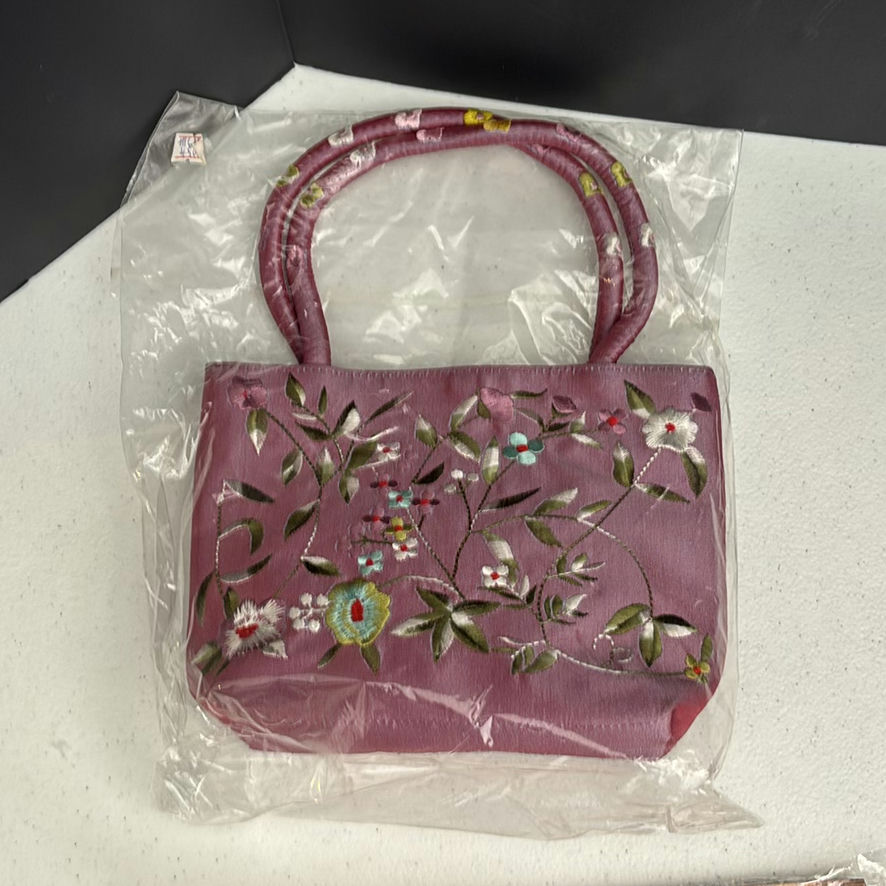 Assorted Handbags and Purse Handles - image 5 of 12